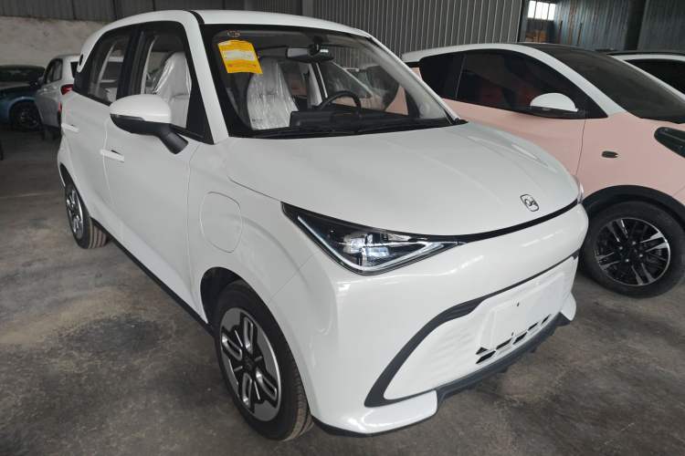 Used Chery Domi 2025 Model 305km Comfort Edition Front Right 45 Deg