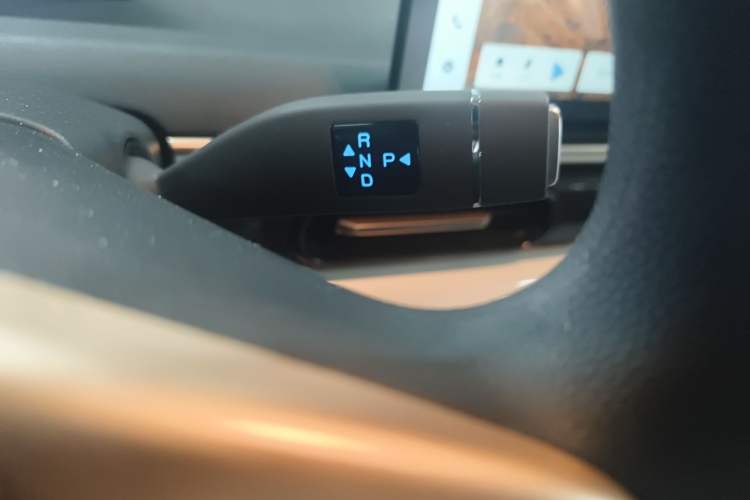 Used Chery Domi 2025 Model 405km Comfort Edition Gear Lever