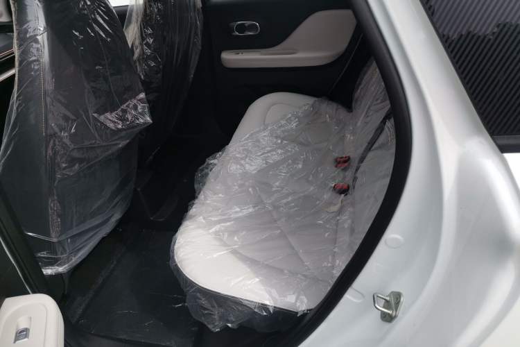 Used Chery Domi 2025 Model 305km Comfort Edition Left Rear Seat