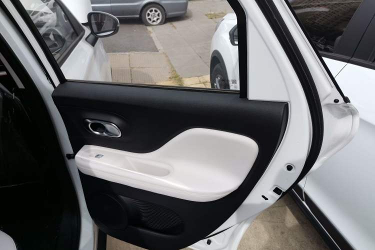 Used Chery Domi 2025 Model 305km Comfort Edition Right Rear Door Interior