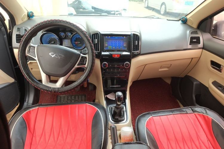 Used Chery E3 2013 1.5L Manual ZhiShang Model Center Console