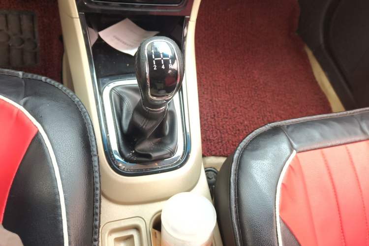 Used Chery E3 2013 1.5L Manual ZhiShang Model Gear Lever