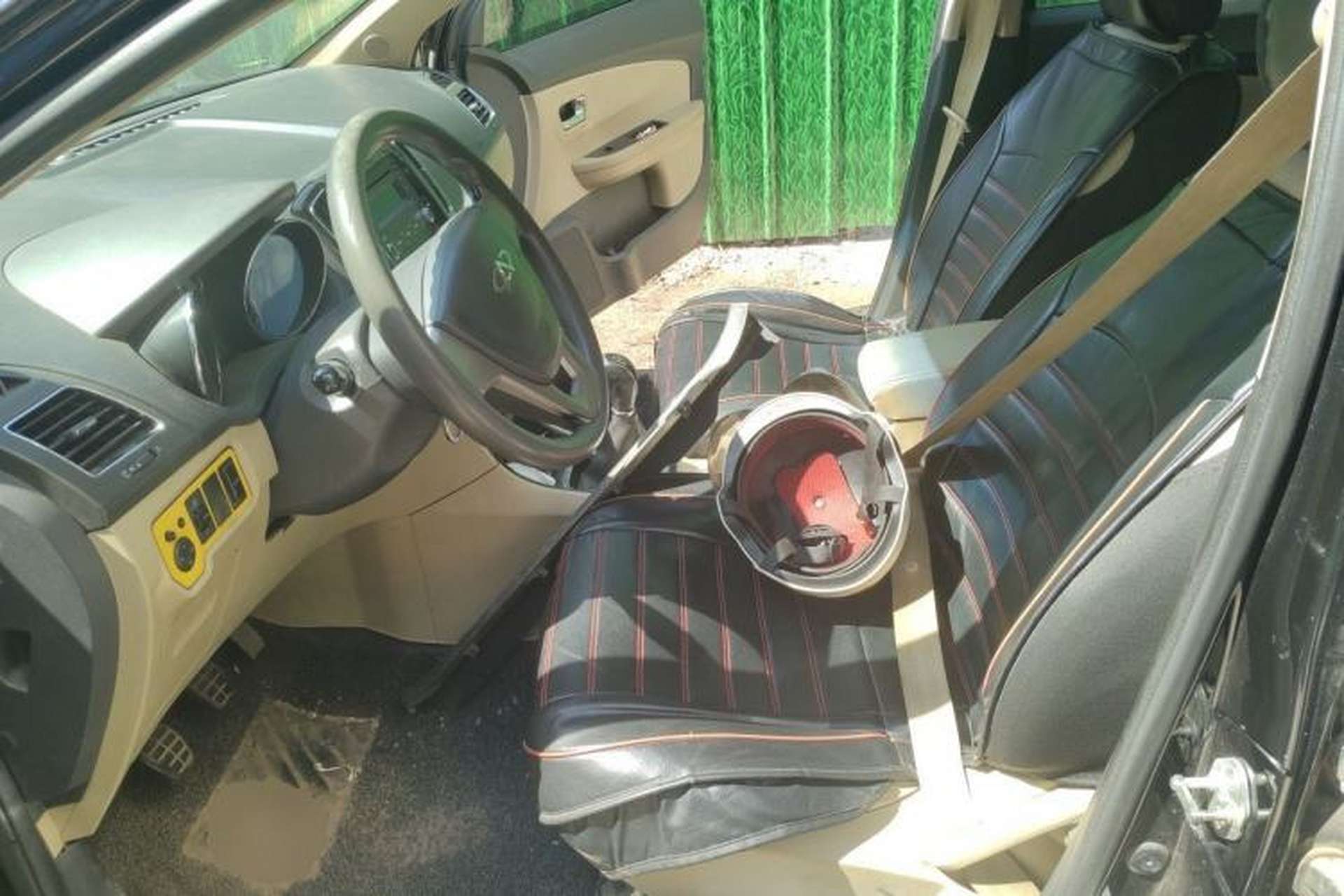 Used Chery E3 2013 1.5L Manual Fashion Model Left Front Seat
