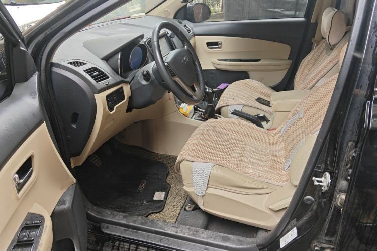 Used Chery E3 2013 1.5L Manual ZhiShang Model Left Front Seat