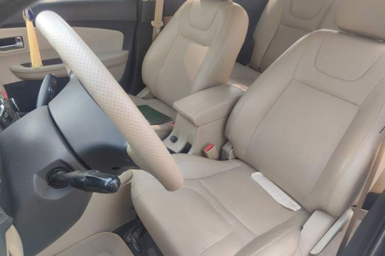 Used Chery E3 2013 1.5L Manual ZhiShang Model Left Front Seat