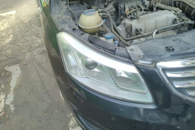 Used Chery E3 2013 1.5L Manual Fashion Model Right Front Headlight