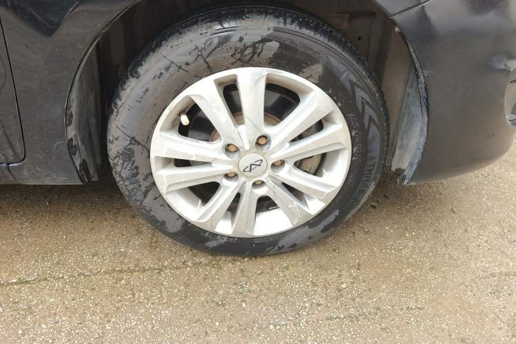 Used Chery E3 2013 1.5L Manual ZhiShang Model Right Front Wheel Hub