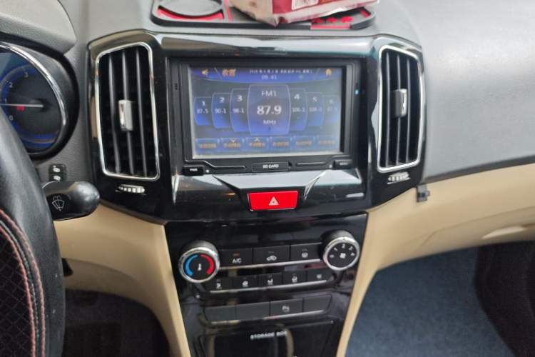Used Chery E3 2013 1.5L Manual ZhiShang Model Audio And AC Panel