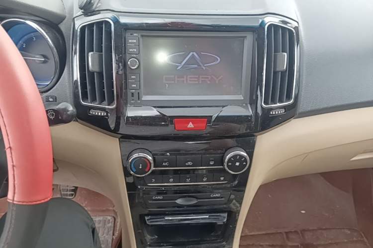 Used Chery E3 2013 1.5L Manual Fashion Model Audio And AC Panel