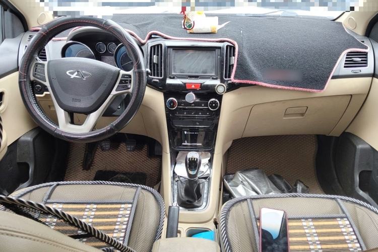 Used Chery E3 2013 1.5L Manual Qushang Model Center Console