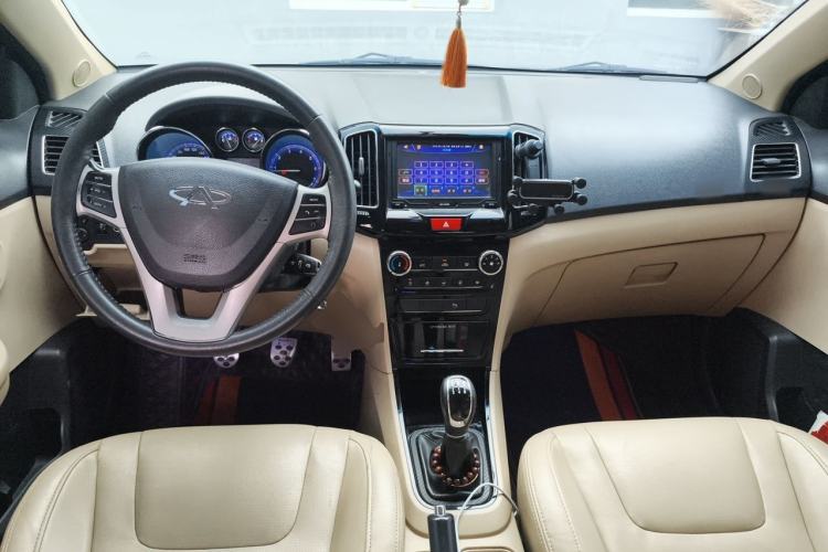 Used Chery E3 2013 1.5L Manual ZhiShang Model Center Console
