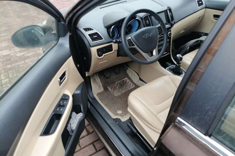 Used Chery E3 2013 1.5L Manual ZhiShang Model Driver Seat