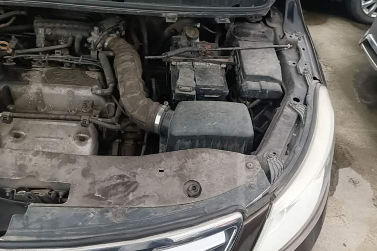 Used Chery E3 2013 1.5L Manual Fashion Model Engine Bay Left
