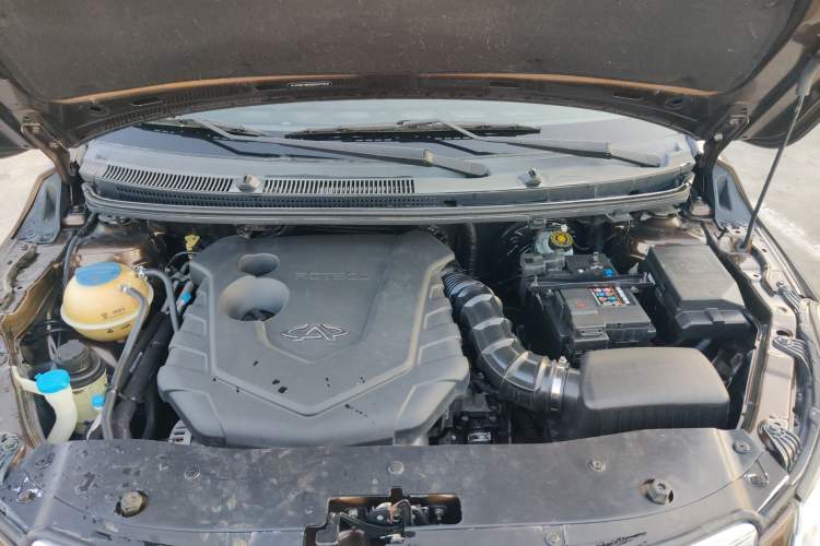 Used Chery E3 2013 1.5L Manual Fashion Model Engine Bay