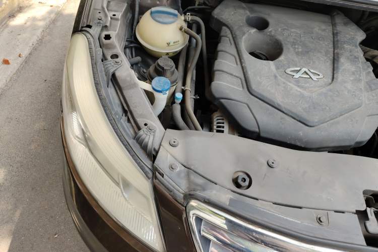 Used Chery E3 2013 1.5L Manual Fashion Model Engine Bay Right