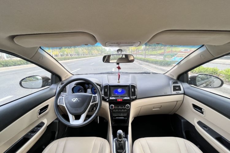 Used Chery E3 2013 1.5L Manual ZhiShang Model Interior 1