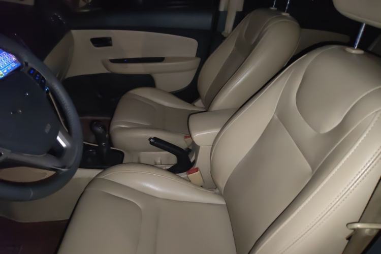 Used Chery E3 2013 1.5L Manual ZhiShang Model Left Front Seat