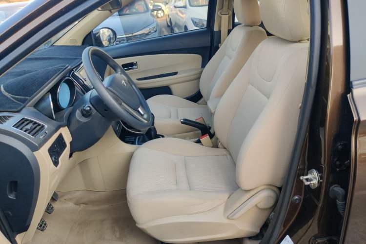 Used Chery E3 2013 1.5L Manual Fashion Model Left Front Seat
