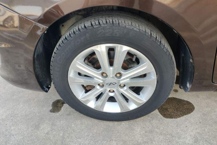 Used Chery E3 2013 1.5L Manual Fashion Model Left Front Wheel Hub