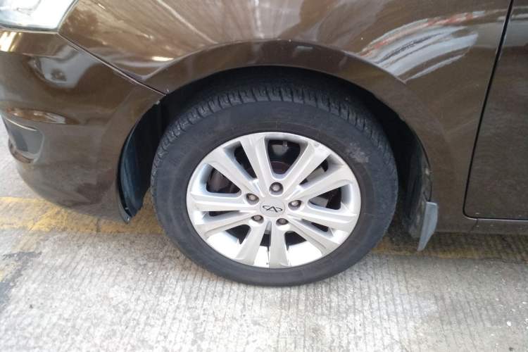 Used Chery E3 2013 1.5L Manual ZhiShang Model Left Front Wheel Hub