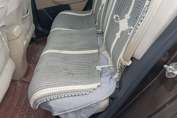 Used Chery E3 2013 1.5L Manual Fashion Model Left Rear Seat