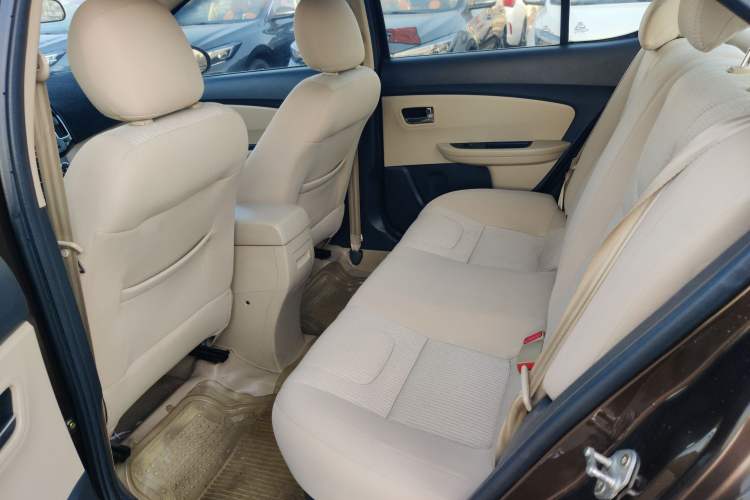 Used Chery E3 2013 1.5L Manual Fashion Model Left Rear Seat