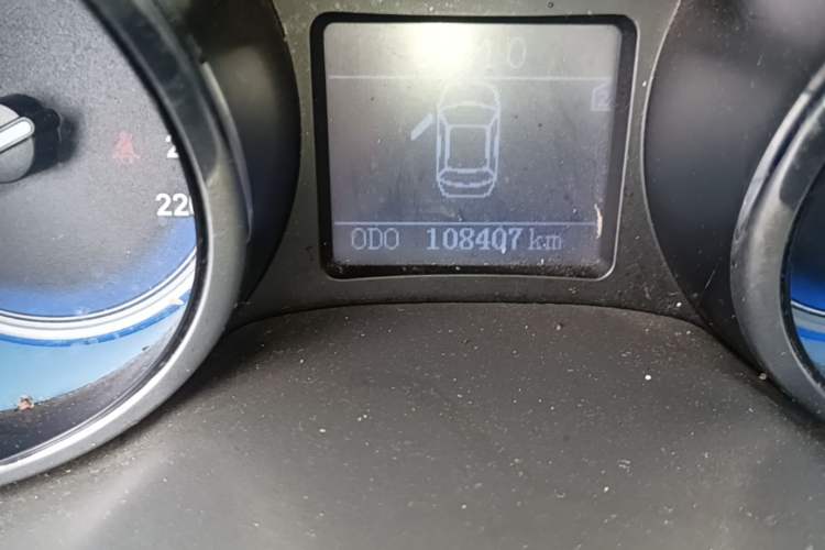 Used Chery E3 2013 1.5L Manual Fashion Model Odometer Close Up