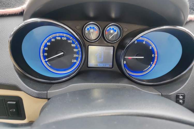 Used Chery E3 2013 1.5L Manual Luxury Model Odometer Close Up