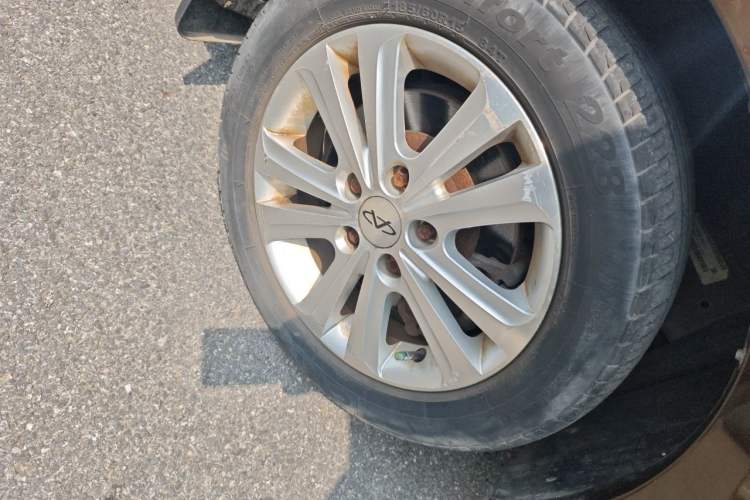Used Chery E3 2013 1.5L Manual ZhiShang Model Right Front Wheel Hub