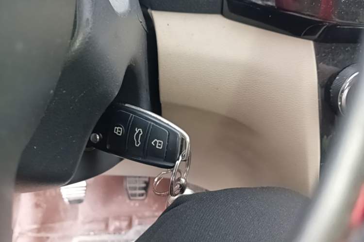 Used Chery E3 2013 1.5L Manual Fashion Model Vehicle Key