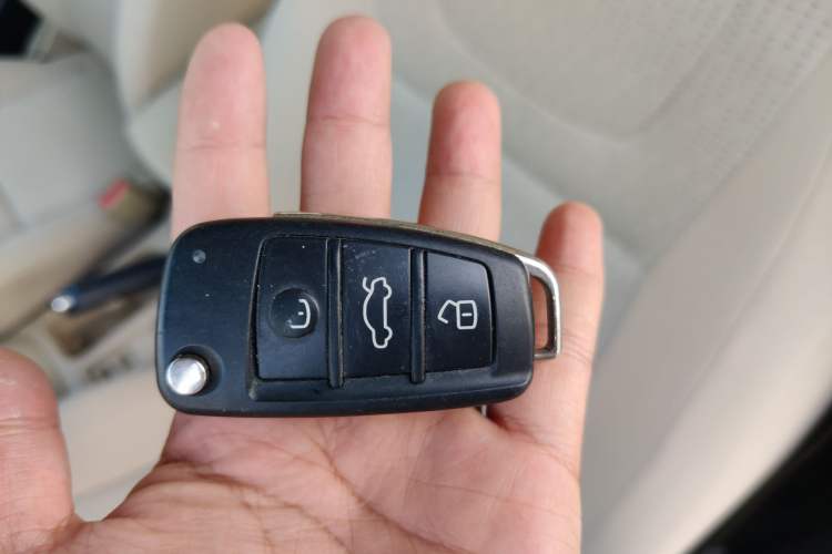 Used Chery E3 2013 1.5L Manual Fashion Model Vehicle Key