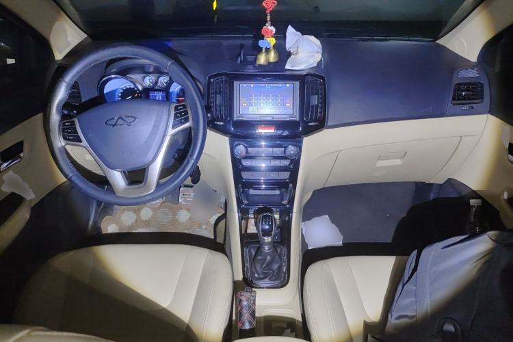 Used Chery E3 2013 1.5L Manual ZhiShang Model Center Console