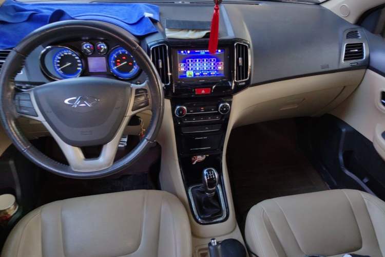 Used Chery E3 2013 1.5L Manual ZhiShang Model Center Console