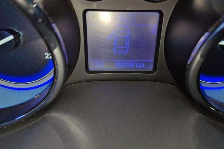 Used Chery E3 2013 1.5L Manual ZhiShang Model Odometer Close Up