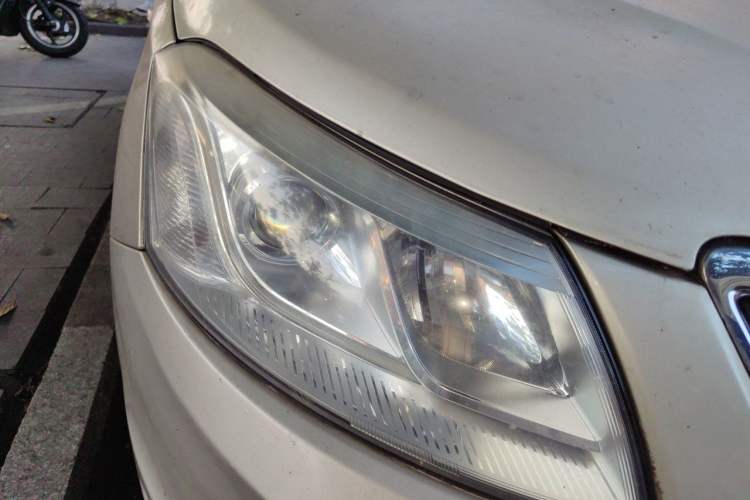 Used Chery E3 2013 1.5L Manual ZhiShang Model Right Front Headlight