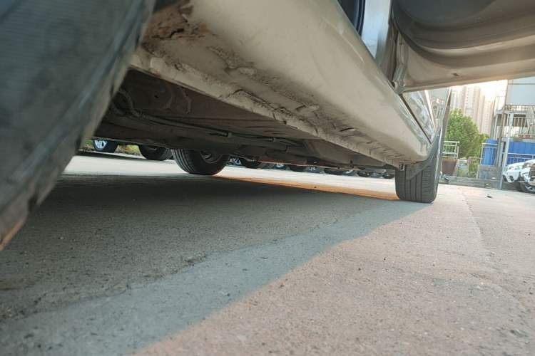Used Chery E3 2013 1.5L Manual Fashion Model Right Side Sill