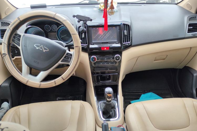 Used Chery E3 2013 1.5L Manual ZhiShang Model Center Console