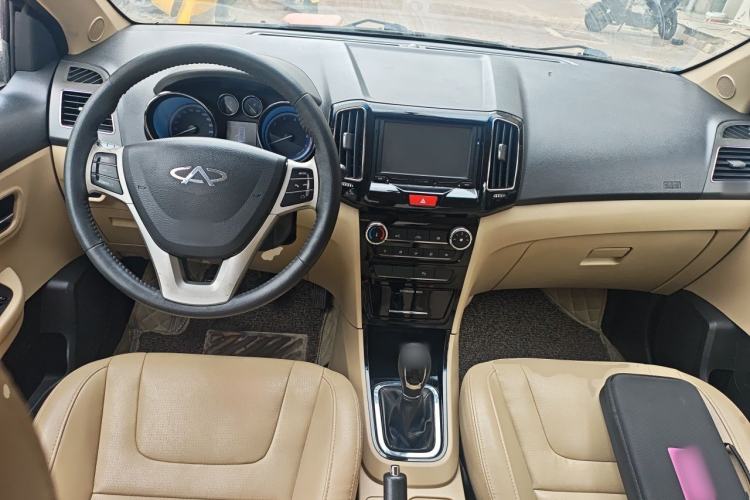 Used Chery E3 2013 1.5L Manual ZhiShang Model Center Console