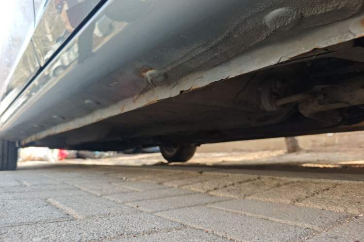 Used Chery E3 2013 1.5L Manual Fashion Model Chassis Rear Left