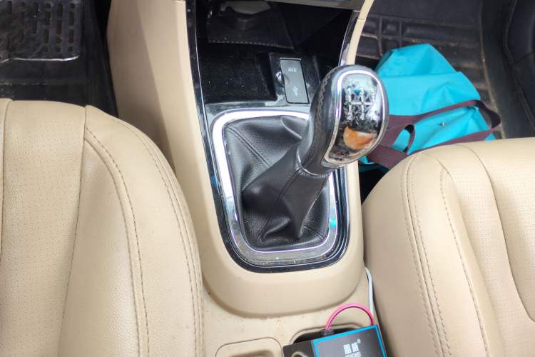 Used Chery E3 2013 1.5L Manual ZhiShang Model Gear Lever