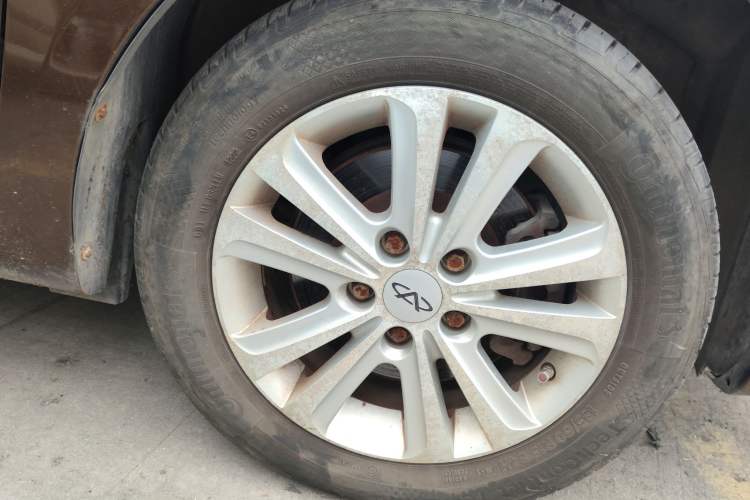 Used Chery E3 2013 1.5L Manual ZhiShang Model Right Front Wheel Hub