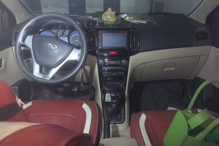 Used Chery E3 2013 1.5L Manual Qushang Model Center Console
