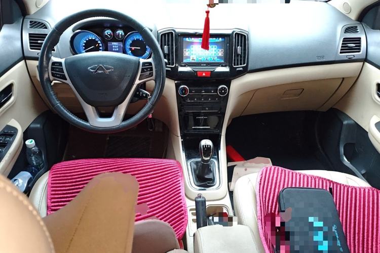 Used Chery E3 2013 1.5L Manual ZhiShang Model Center Console