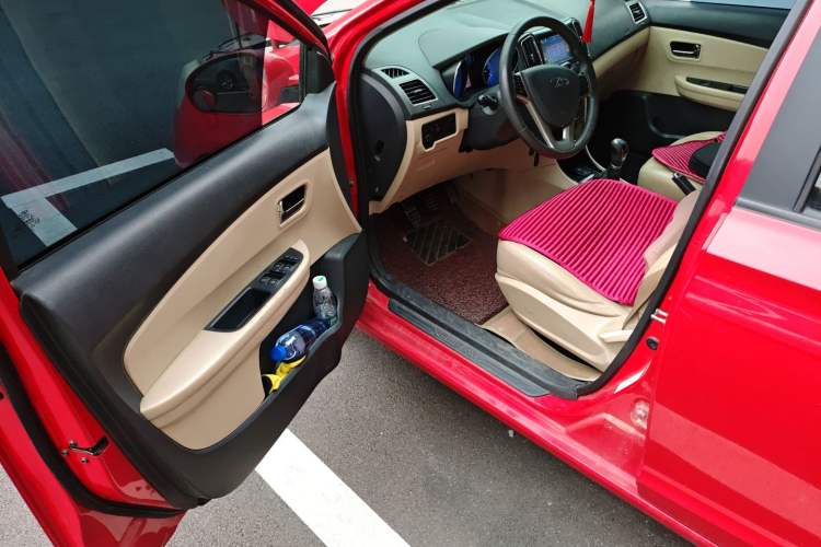 Used Chery E3 2013 1.5L Manual ZhiShang Model Driver Seat