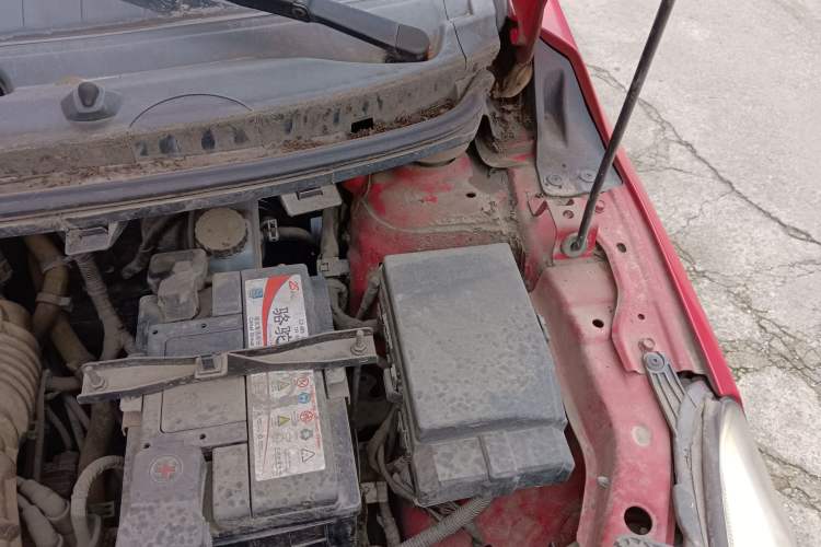 Used Chery E3 2013 1.5L Manual Fashion Model Engine Bay Left