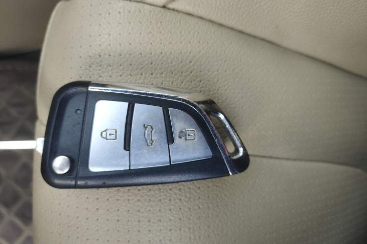 Used Chery E3 2013 1.5L Manual Fashion Model Vehicle Key