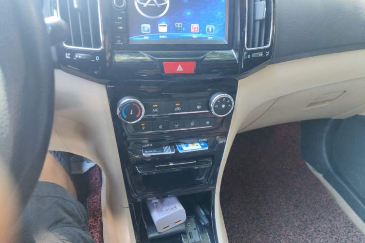 Used Chery E3 2013 1.5L Manual Fashion Model Audio And AC Panel