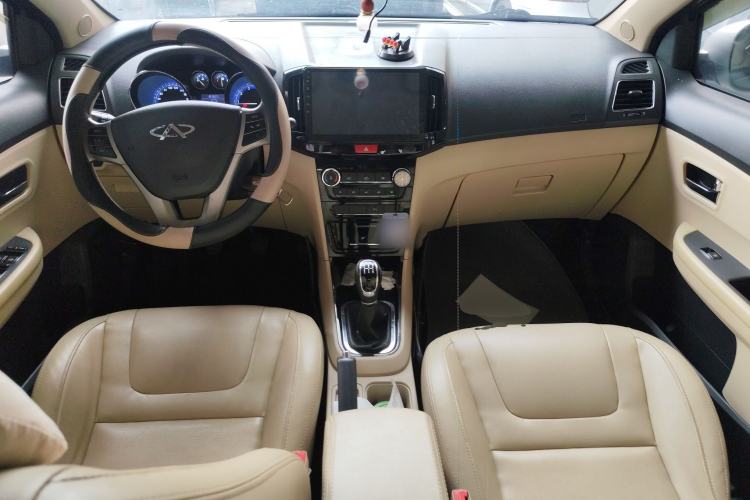 Used Chery E3 2013 1.5L Manual ZhiShang Model Center Console