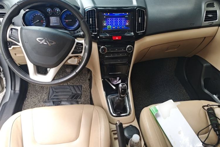 Used Chery E3 2013 1.5L Manual ZhiShang Model Center Console