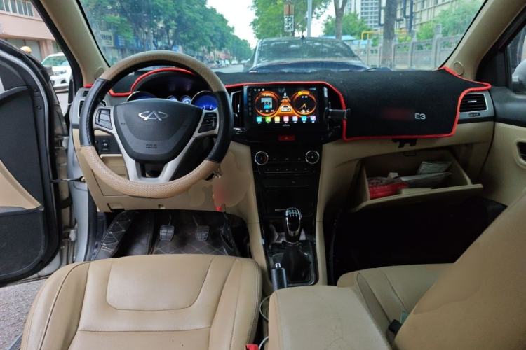 Used Chery E3 2013 1.5L Manual ZhiShang Model Center Console